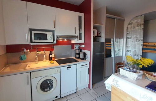 Giens Apartment | Studio sea view by the beach