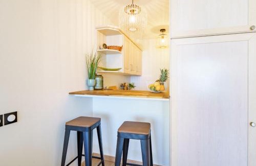 Biarritz Apartment | Studio Sofitel-Miramar-2 by Interhome