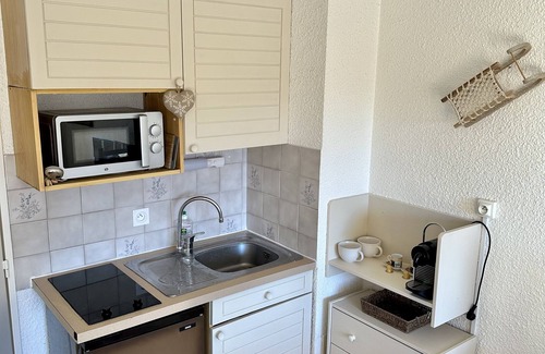 Briancon Apartment | Studio south terrace mountain view