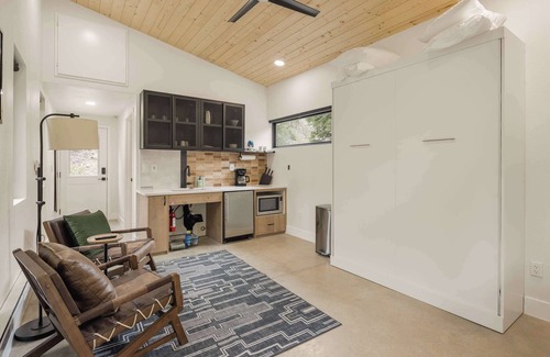 Grant Cabin | Studio Stay, Your Basecamp in Grant, Soak & Sweat