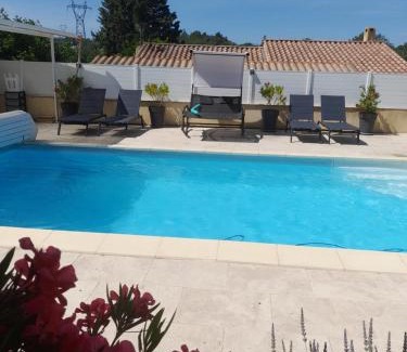 Manosque House | Studio sympa meublé avec parking privé et piscine