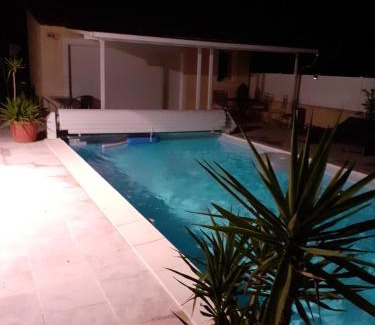 Manosque House | Studio sympa meublé avec parking privé et piscine