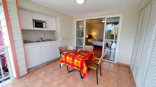 Gros Raisins Apartment | Studio Ti Paradise - Magnifique vue mer et diamant