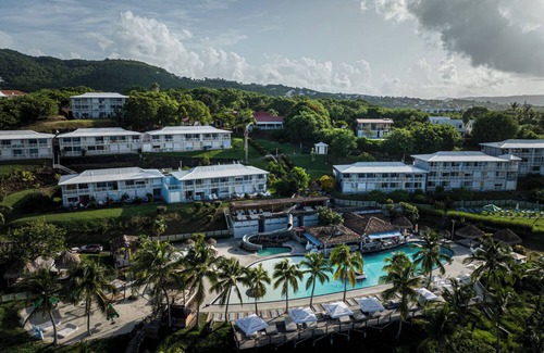 Le Diamant Apartment | Studio Tout Confort Climatisé vue Mer, Piscine et 5mn de la Plage