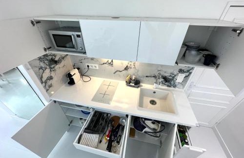 10th Arrondissement Apartment | Studio Trip In Paris - Gare de l'Est