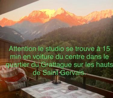 Saint-Gervais-les-Bains Apartment | Studio Turquoise quartier Grattague vue MontBlanc