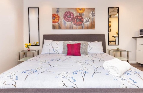 Centretown West Apartment | Studio Units with King Bed - Near Downtown Ottawa