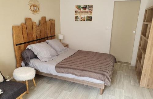 Entrecasteaux Apartment | studio vllage