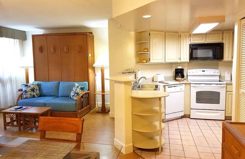 Kahana Apartment | Studio w/Balcony & Full Kitchen | Access to Pool
