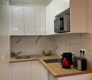 Saint-Fargeau Apartment | Studio with 180 view of Paris