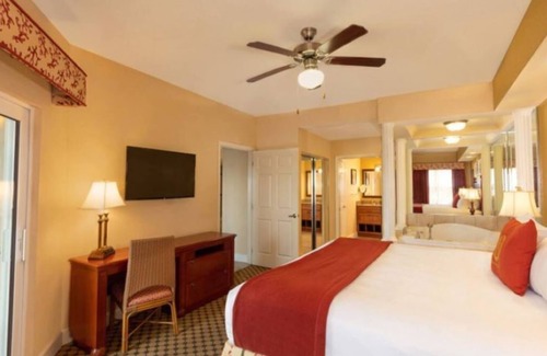 Florida Central Atlantic Coast Resort | Studio with king-size bed + queen sleeper in a luxury resort near attractions.