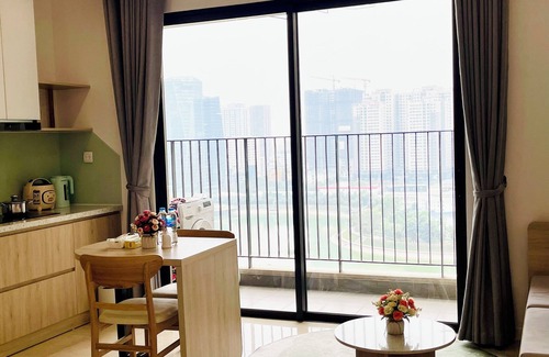 Trung Hoa Nhan Chinh Apartment | Studio with open view - Vinhomes D'Capitale
