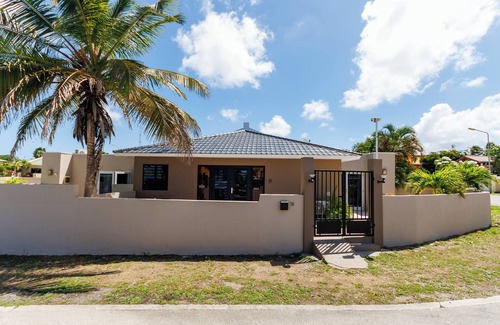 Willemstad Apartment | Studio with terrace in the heart of Curacao