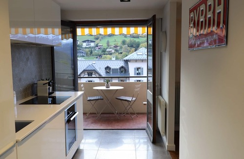 Saint-Gervais-les-Bains Apartment | Stunning, modern 3 bedroom apartment with mountain views - centre of St. Gervais