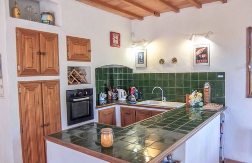 Palau-del-Vidre House | Stunning private villa for 6 people with WIFI, private pool, TV and terrace