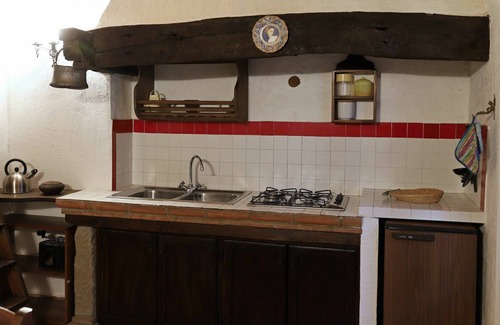 Panicale Villa | Stunning private villa for 8 guests with private pool, WIFI, TV, pets allowed and parking