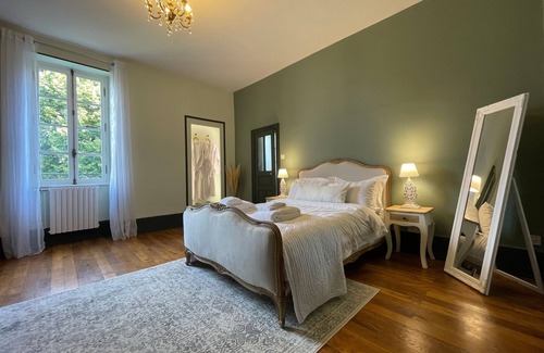 Genouillac Other | Stunning 16th Chateau in a peaceful village. Beautiful grounds & Pet Friendly.