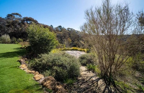 Katoomba House | Stunning 180 Views/Families & Groups/Pet Friendly