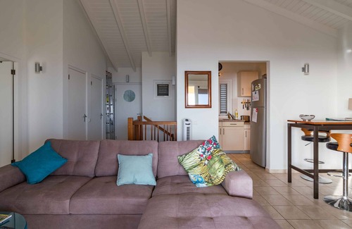 St. Marie Villa | Stunning 180° Ocean View, Spacious 10m/32ft Pool, Outdoor Kitchen + Swim Up Bar!