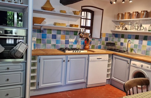 Lorgues House | Stunning 18th Century Provencal home with large mature secluded garden and pool.