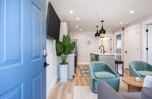 Hillsboro Village Apartment | Stunning 2 Bedroom, 3 Beds in Hillsboro Village - Walk to Restaurants