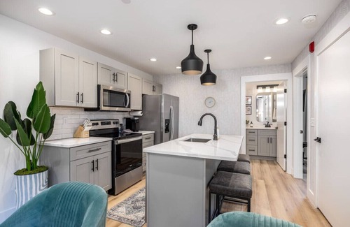 Hillsboro Village Apartment | Stunning 2 Bedroom, 3 Beds in Hillsboro Village - Walk to Restaurants