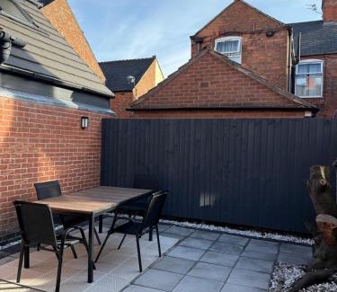 Welford House | Stunning 3 Bed house in central Leicester