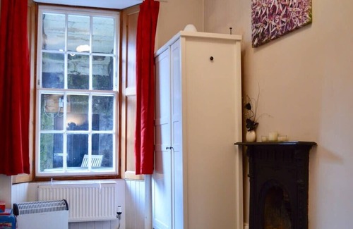Bonnington Apartment | Stunning 3 Bedroom City Centre Home