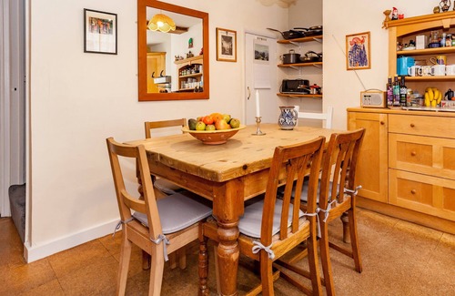 Liverpool Apartment | Stunning 4 Bedrooms House