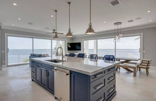 Big Pine Key House | Stunning 5 Bedroom Open Water Pool Home With Great Boating