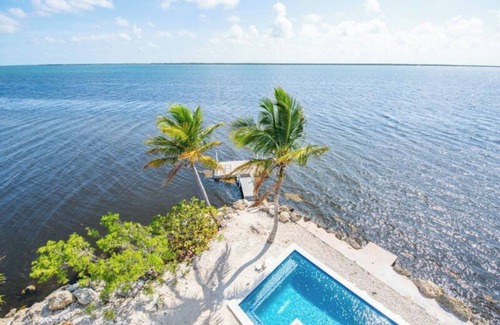 Big Pine Key House | Stunning 5 Bedroom Open Water Pool Home With Great Boating