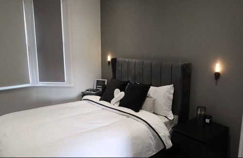 Selhurst Apartment | Stunning and luxury ground floor apartment