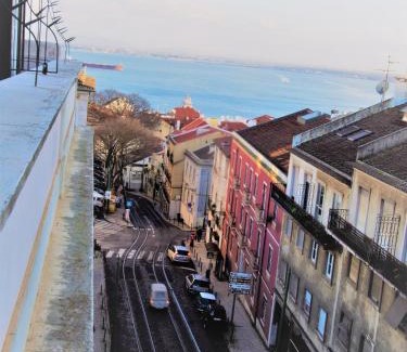 Alfama Apartment | Stunning and Spacious Lofts just by Graça and Alfama