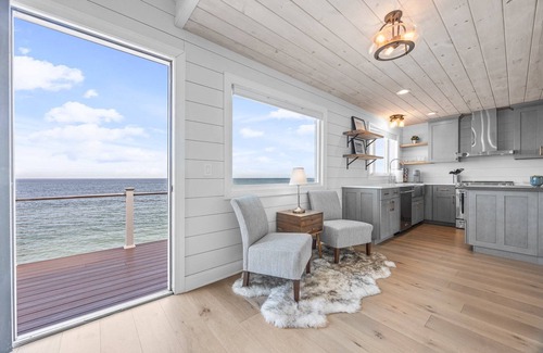 Scituate House | Stunning and Stilted - Luxury Oceanfront Escape with Deck, Direct Beach Access, Minutes to Downtown!