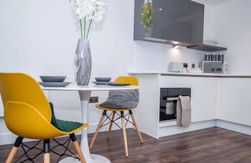 The Westside Apartment | Stunning Apartment In The Heart Of Birmingham