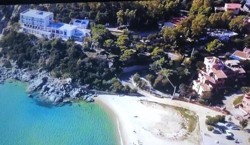 Solanas Apartment | Stunning apartment in beautiful private Villa, 150 mt from the beach, gated 5 mt from the sea