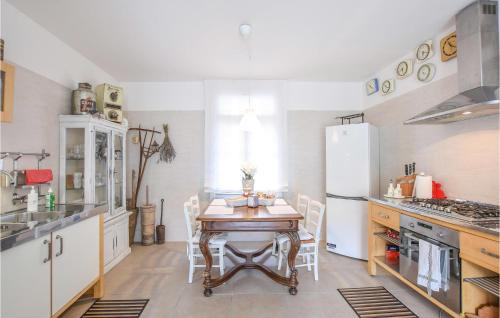 Rivignano Teor Apartment | Stunning Apartment In Rivignano Teor