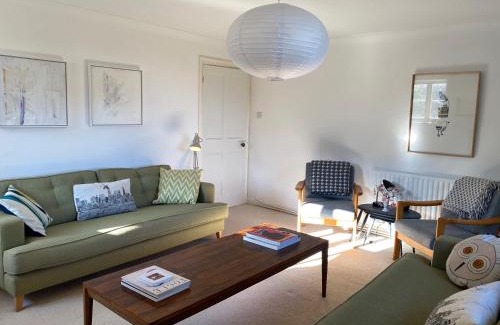Woolbeding Apartment | Stunning Apartment Opposite Cowdray Ruins in Heart of Midhurst
