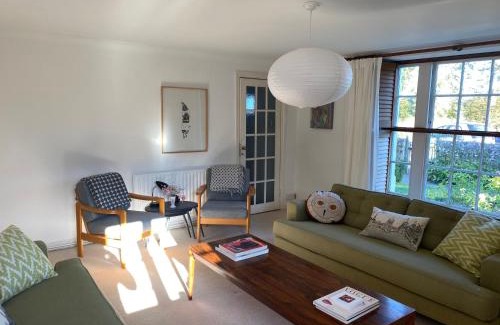Woolbeding Apartment | Stunning Apartment Opposite Cowdray Ruins in Heart of Midhurst