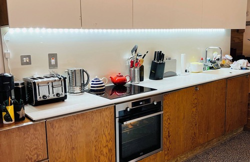 Angel Apartment | Stunning Apartment with Summer Cabin, Garden and Room Terrace