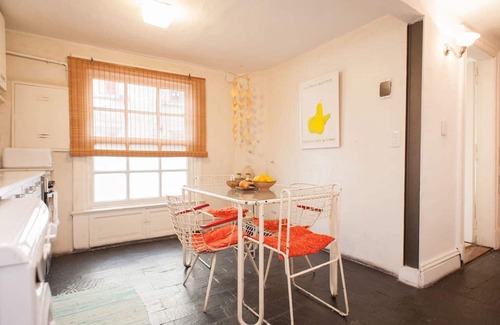 El Centro Apartment | Stunning Apt in Landmark Building