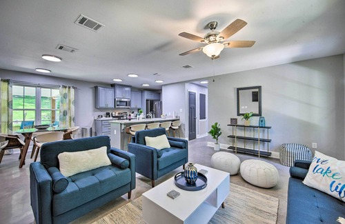 Avinger House | Stunning Avinger Retreat on Lake O' the Pines