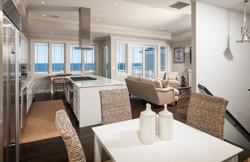 York Beach House | Stunning Bold Oceanfront Home, Spectacular Views ,Just Minutes to Short Sands