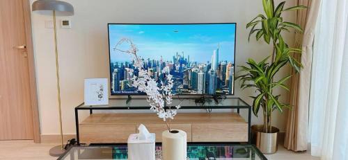 Nad Al Sheba Apartment | Stunning Brandnew 1br Apartment