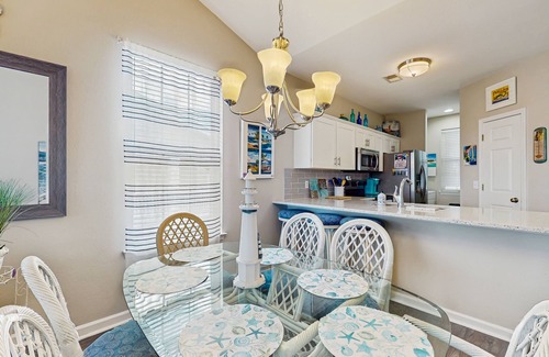 Sunset Beach Apartment | Stunning coastal condo with shared pool, close to beach and local attractions