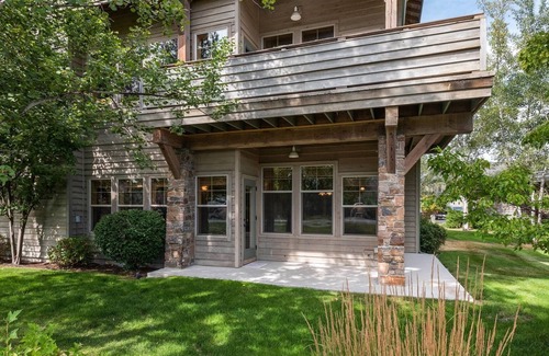 Dover Bay House | Stunning Condo | Dover Bay Waterfront Community