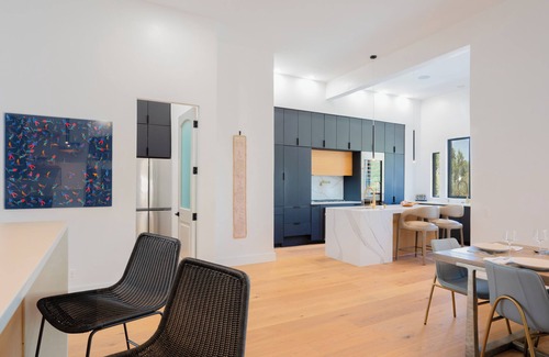 Northeast Santa Fe House | Stunning contemporary home, amazing outdoor space, hot tub