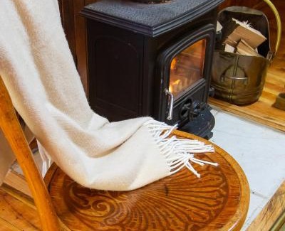 Himeville Apartment | Stunning Cosy cottages close to SaniPass mountains with Wifi and Dstv