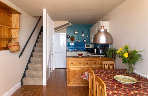 Lyme Regis Cottage | Stunning cottage on Lyme Regis' seafront - magnificent ocean views. Sleeps 2+