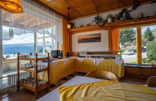 Bayerisch Eisenstein House | Stunning private villa for 36 people with WIFI, TV and terrace